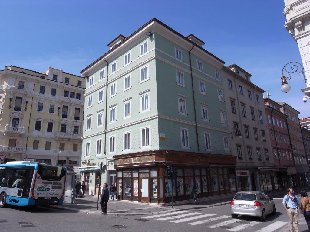 Domo Apartments - Trieste Goldoni Exterior photo