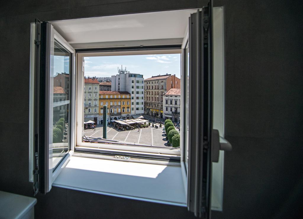 Domo Apartments - Trieste Goldoni Exterior photo